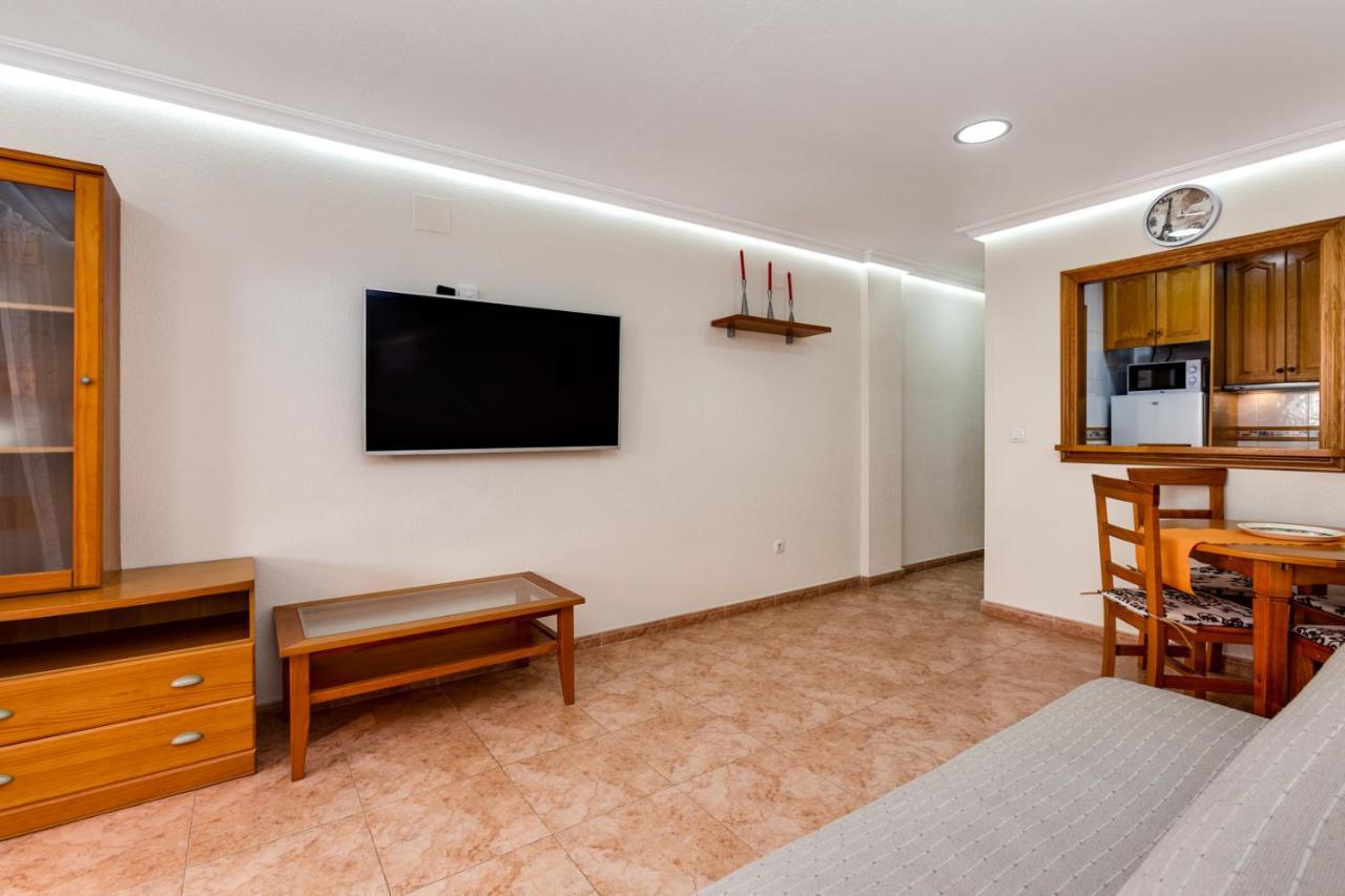 Apartaments Amalia On The Beach Torrevieja Exterior foto